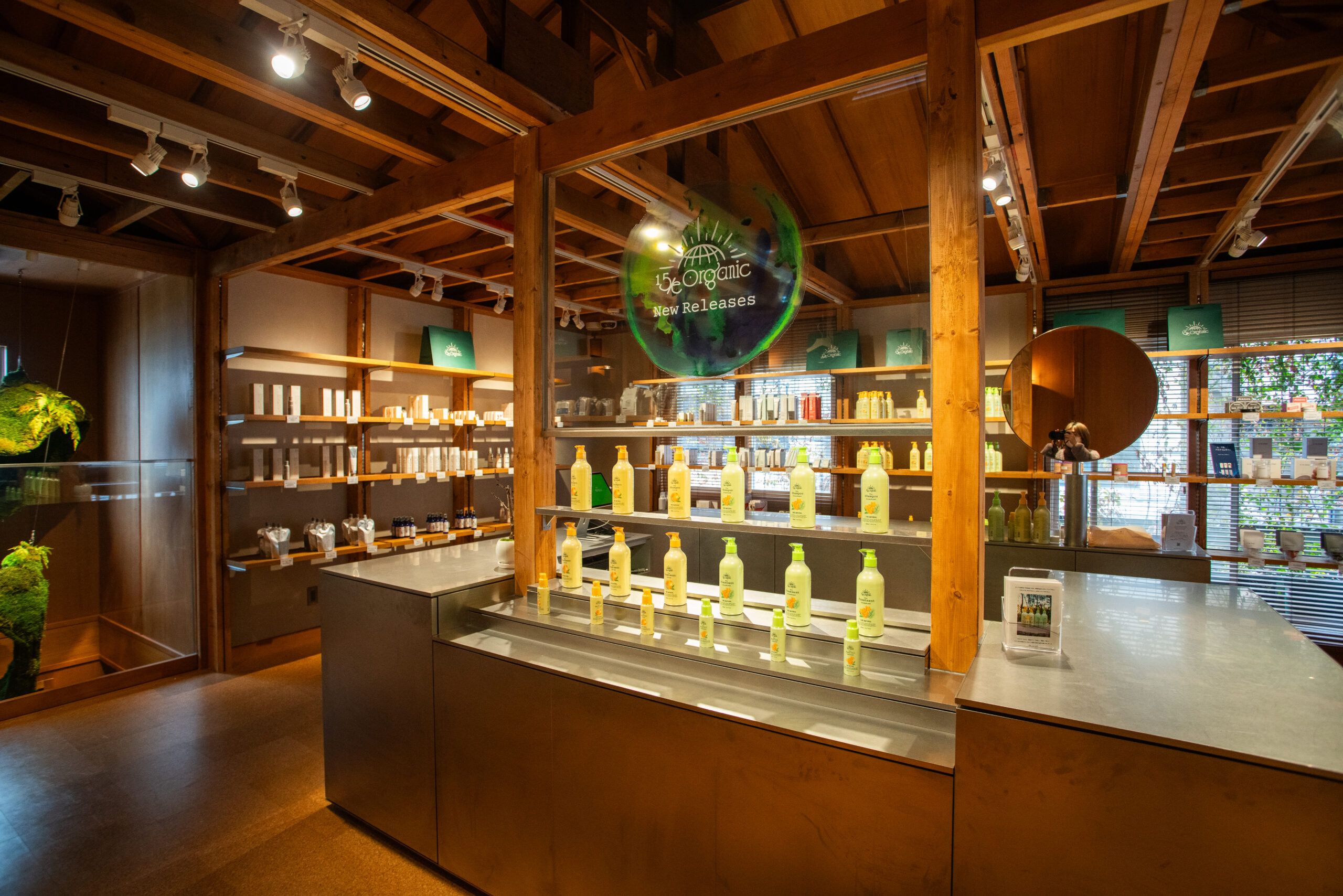 こだわり抜いた商品だけ並ぶ【15/e organic】 - 渋谷の貸店舗・貸事務